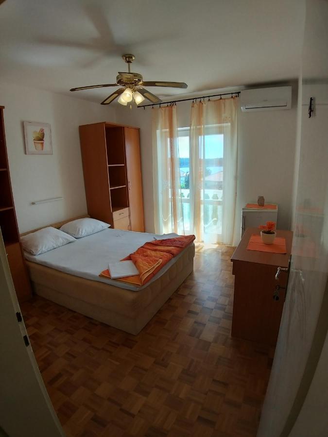 Balen Guest House Rab Town Eksteriør billede