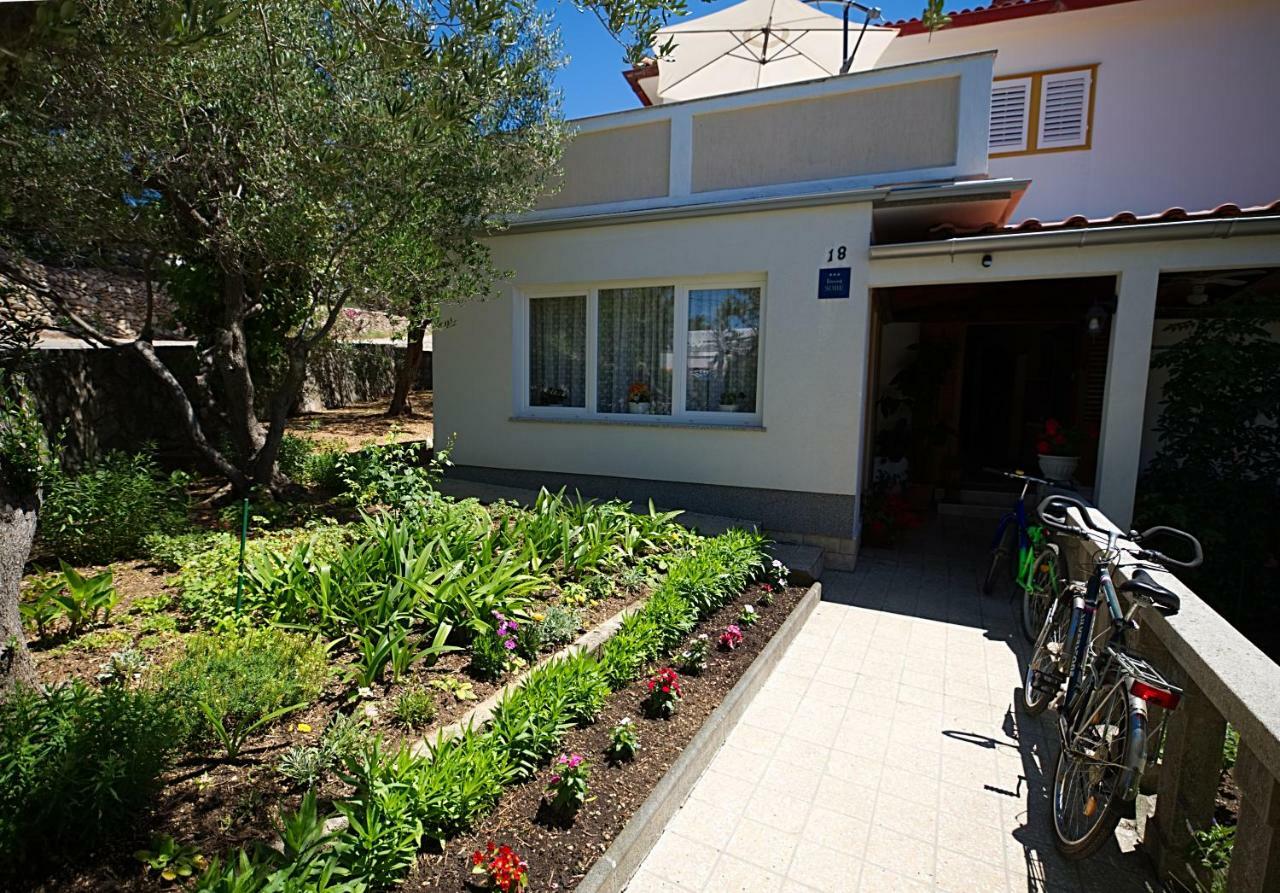 Balen Guest House Rab Town Eksteriør billede
